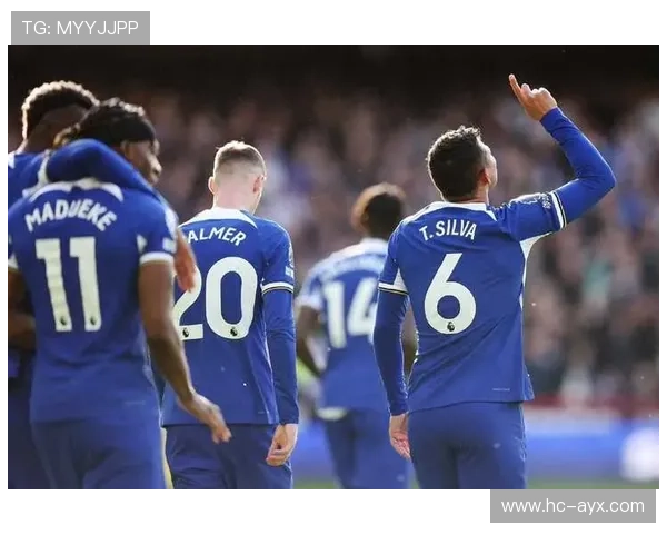 切尔西前场多点移动极具威胁，攻守兼备势不可挡